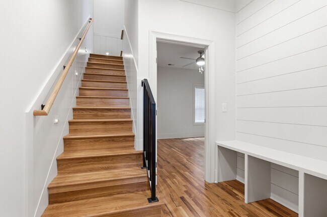 Foto del edificio - 4 Bed 4 Bath Newly-Built Townhome | Charlotte Park