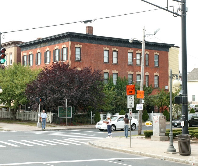 Building Photo - The Franklin