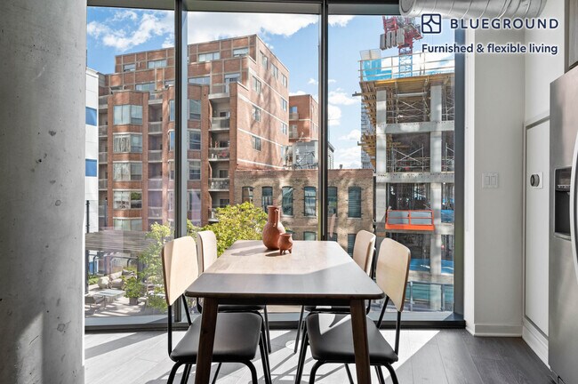 Foto del edificio - 730 W Couch Pl