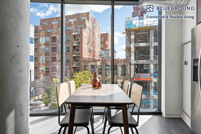 Foto del edificio - 730 W Couch Pl