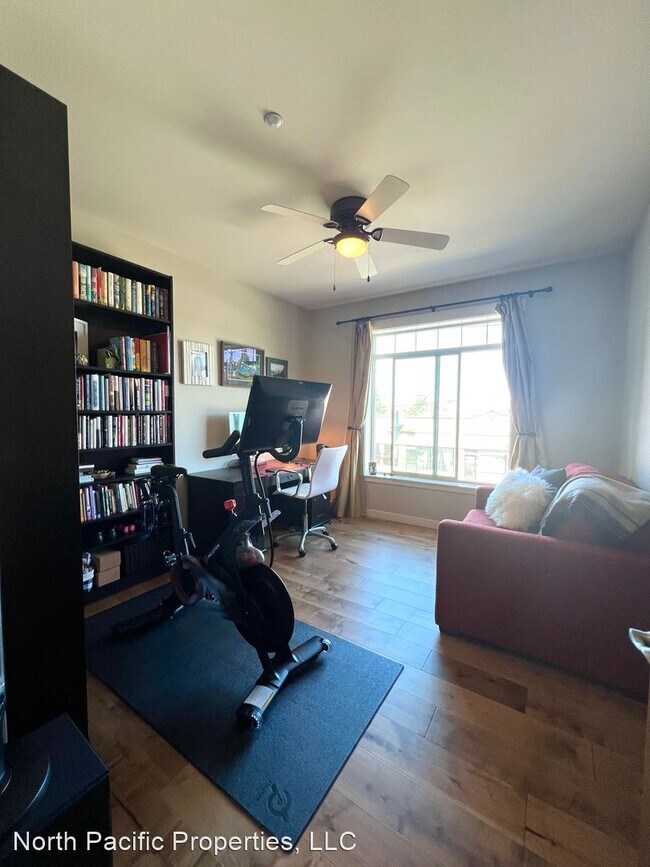Building Photo - 2 br, 2 bath House - 6015 Phinney Ave N #210