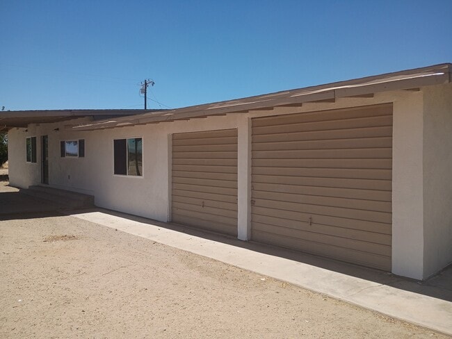 Foto del edificio - 10350 Colusa Rd