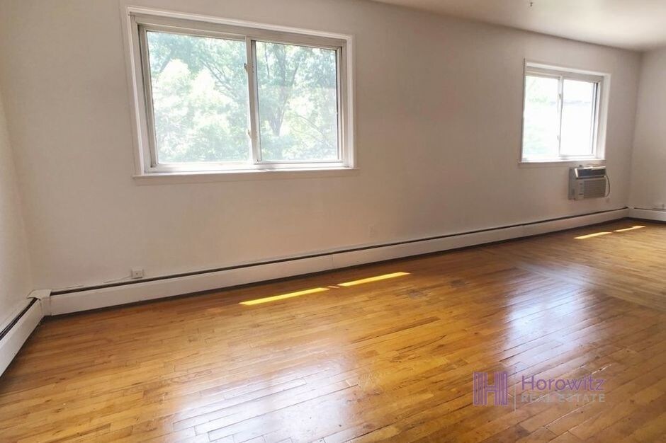 Foto principal - 18-11 Ditmars Blvd