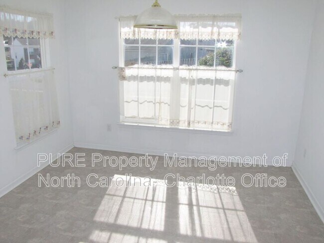 Foto del edificio - 2910 Bridgeville Ln