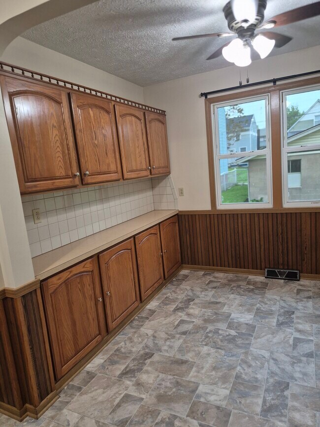Zona de comedor - 1451 Alden Ave SW