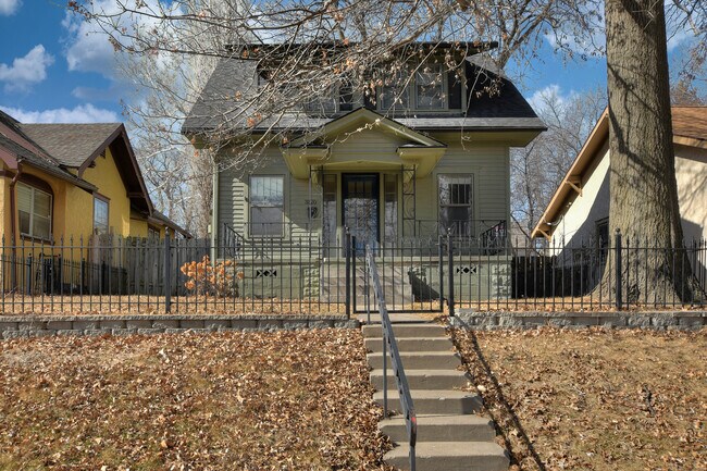 Building Photo - 3124 Fontenelle Blvd