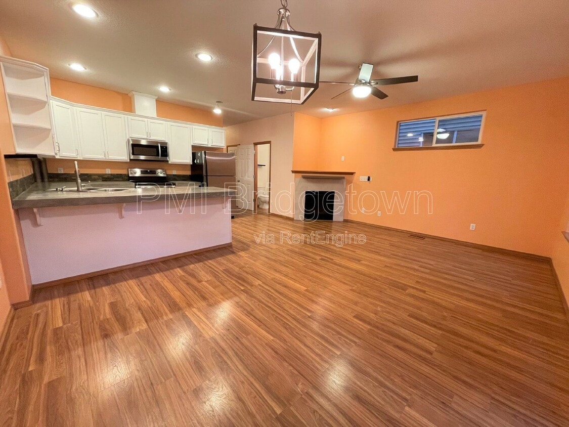 Photo - 4325 Southeast 79th Avenue