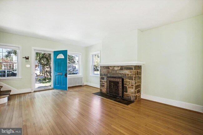 Building Photo - 2605 Ridge Rd Dr
