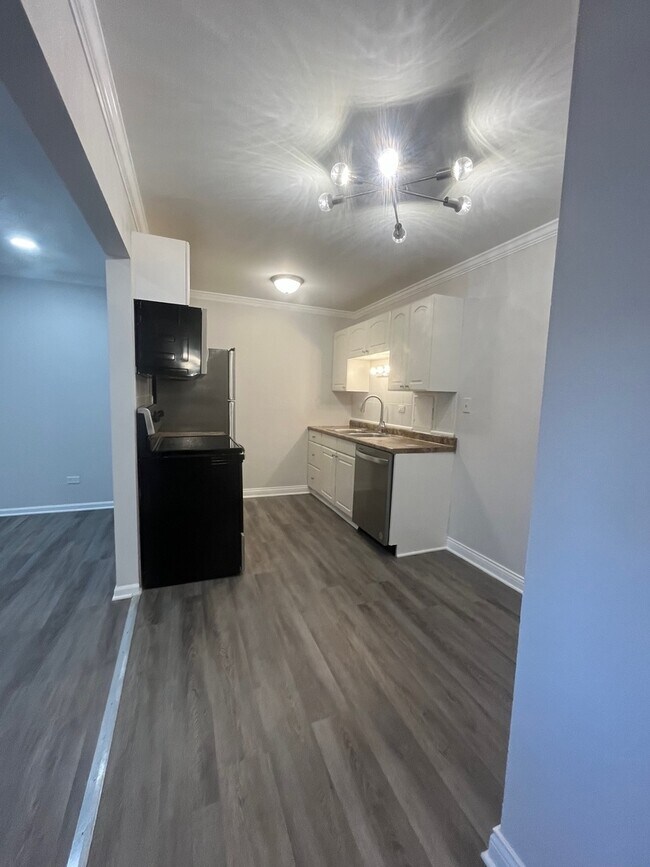 Foto del edificio - 860 E Old Willow Rd