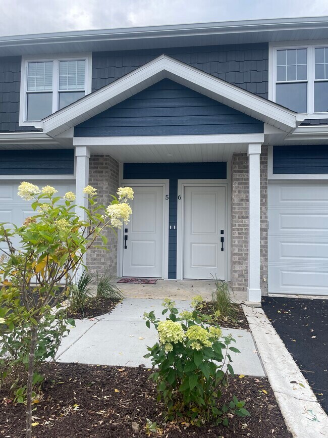 Pebble Valley Apartments for Rent with EV Charging Waukesha, WI 3