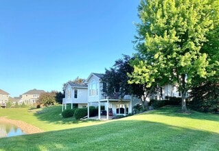 Building Photo - 3844 Linden Dr E