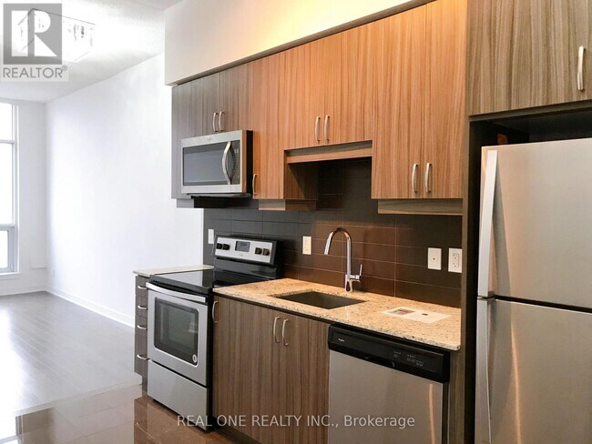 Photo du bâtiment - 9205-9205 Yonge St