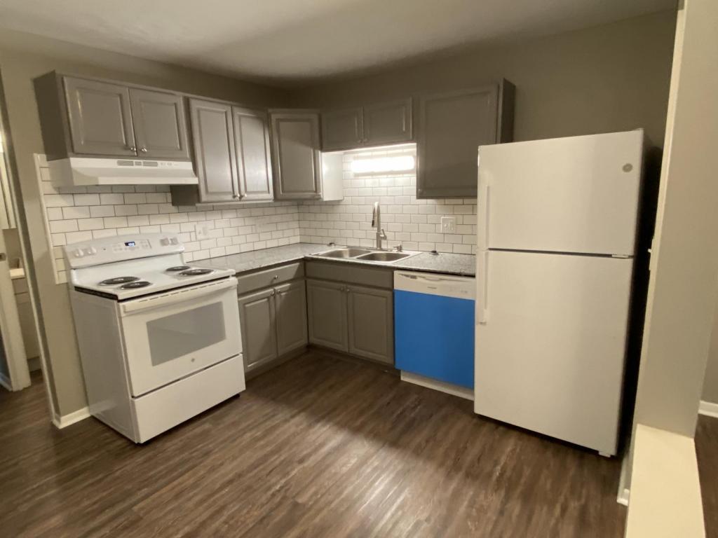 Primary Photo - 7857 Harrison Ave