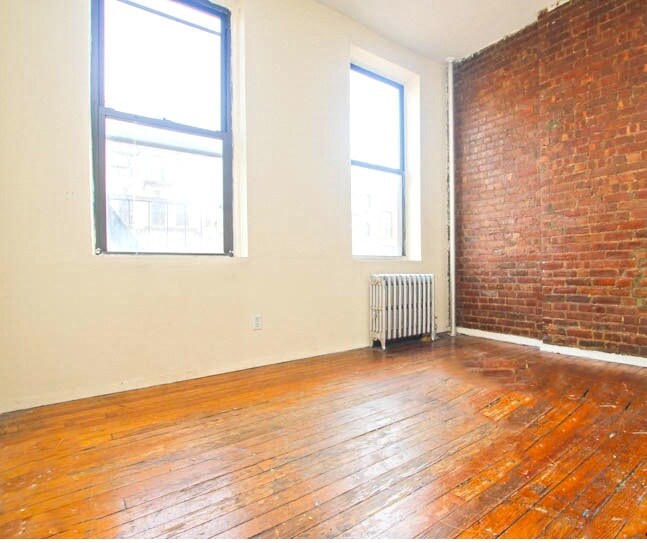 Building Photo - 117 1st Ave