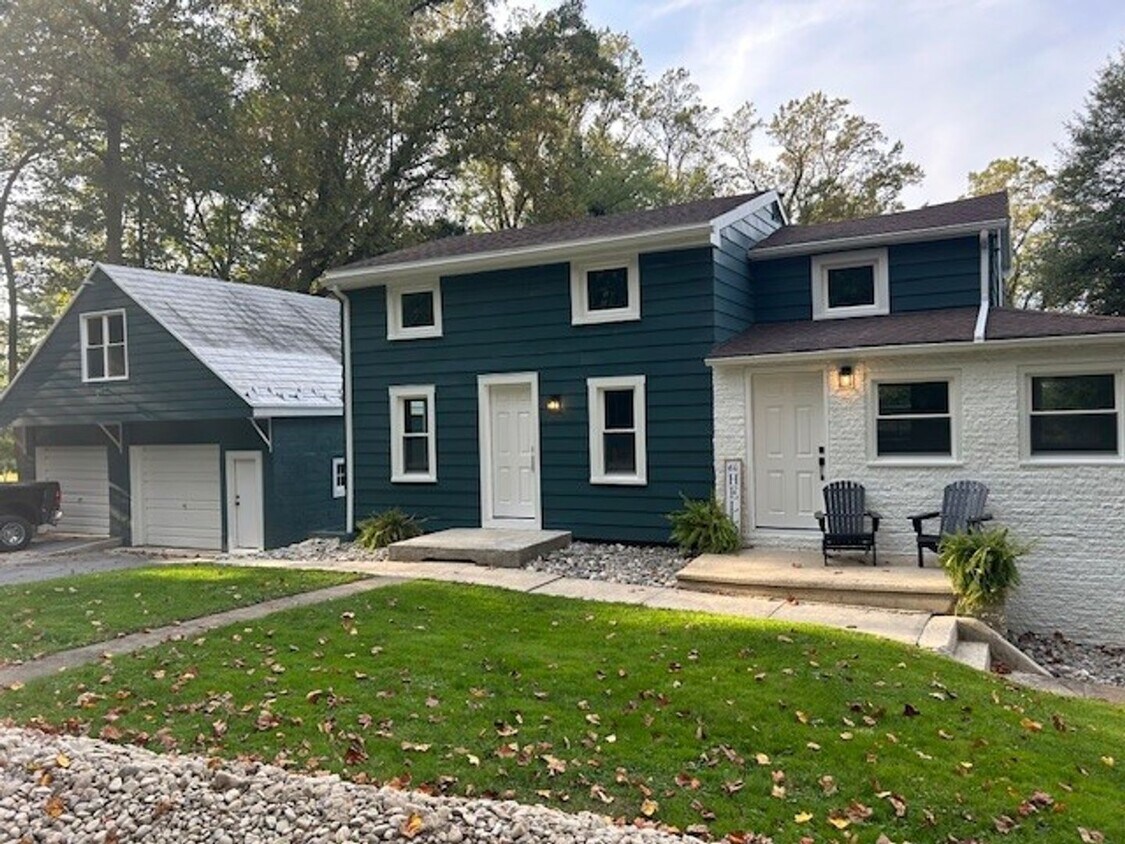 Primary Photo - Remodeled Country House