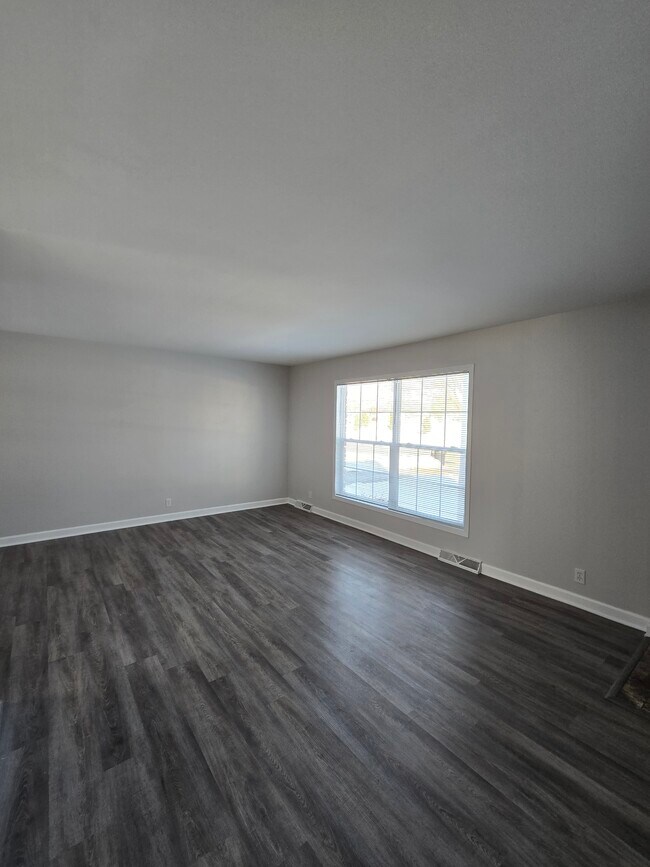 Foto del edificio - 5839 S Illinois Ave