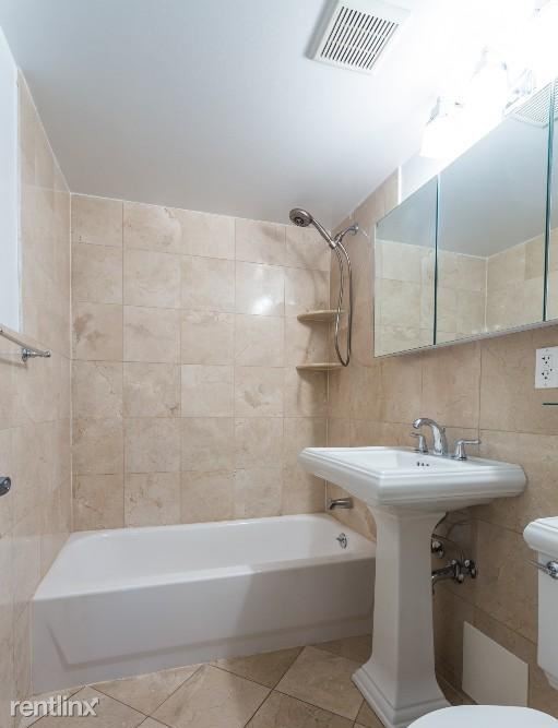 Foto principal - 5 E 75th St