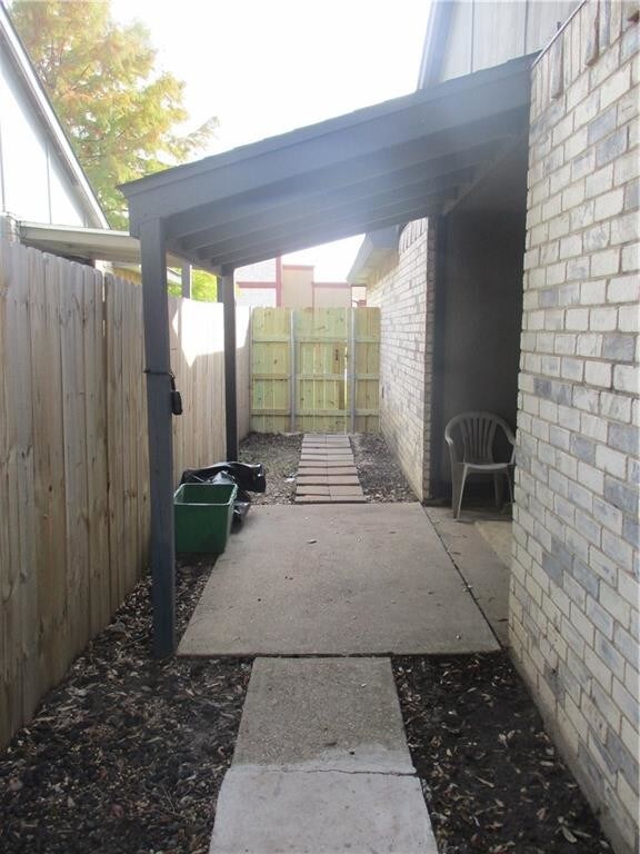 Foto del edificio - 622 W Warrior Trail