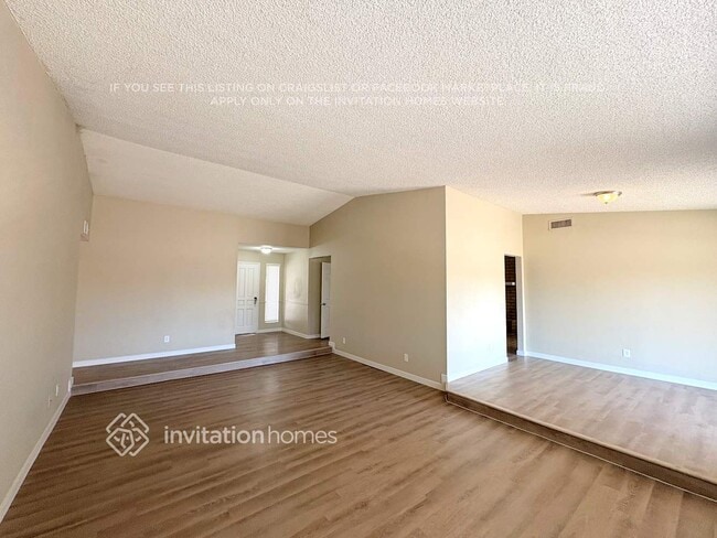 Building Photo - 4205 N 101st Ave