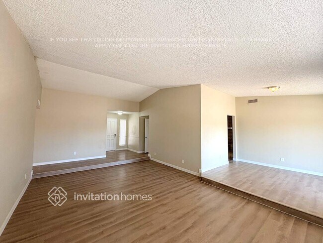 Foto del edificio - 4205 N 101st Ave