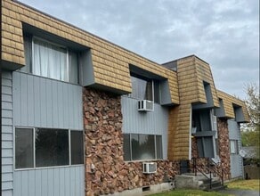 Building Photo - 1111 Eric Ct