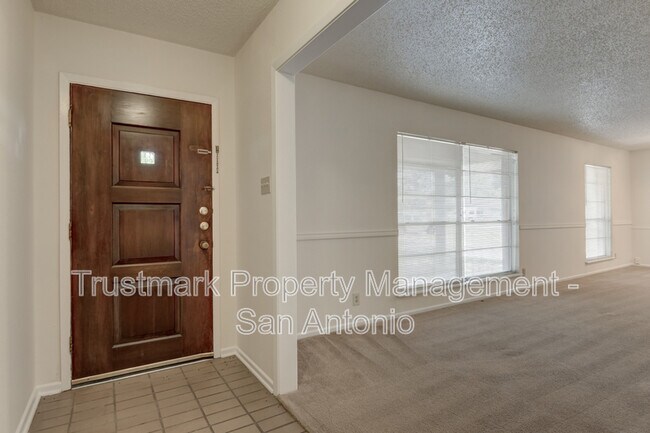 Building Photo - 641 Richfield Dr