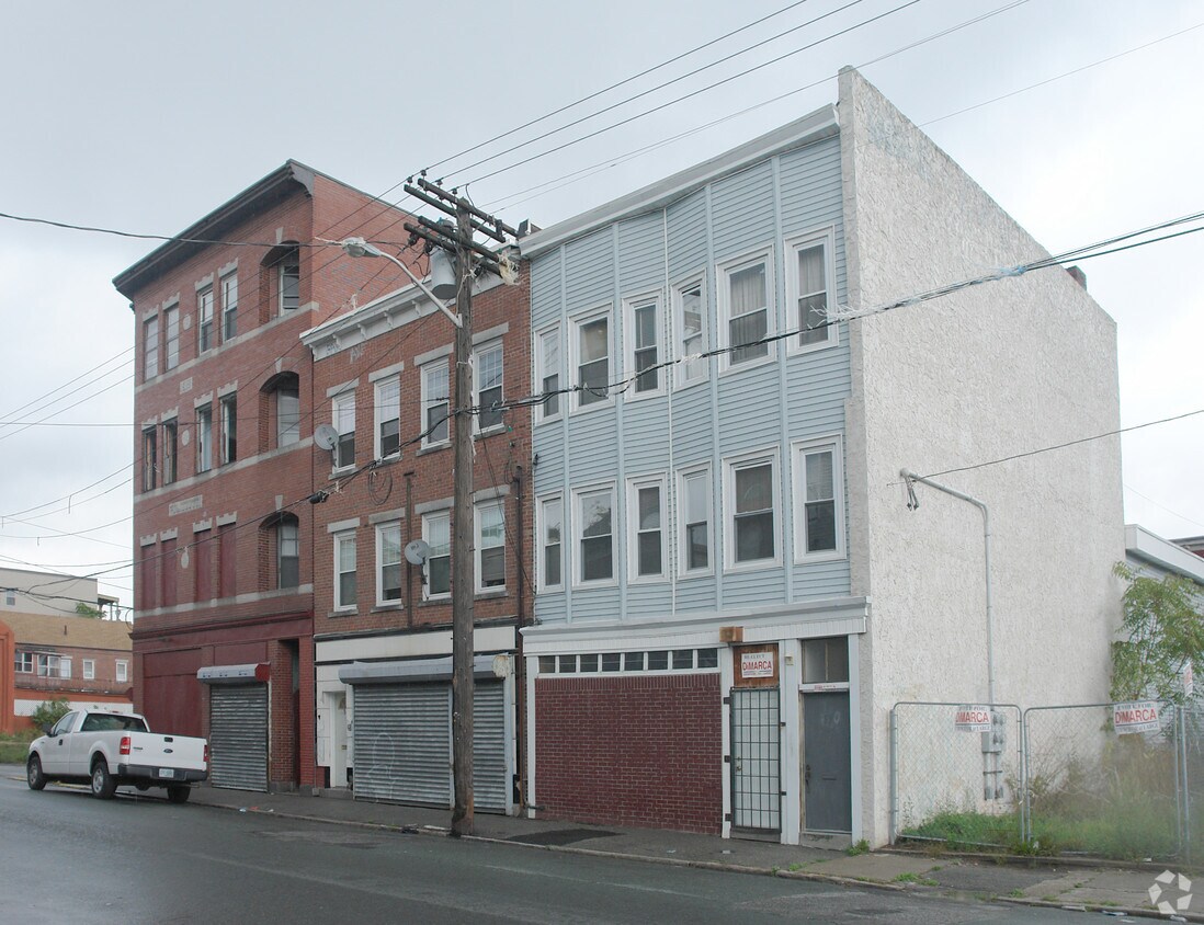Building Photo - 55 Newbury St