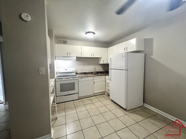 Foto del edificio - 915 S Seminole Dr
