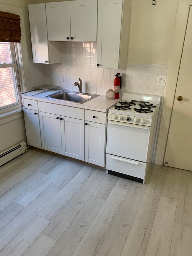 Building Photo - 142 Washington St