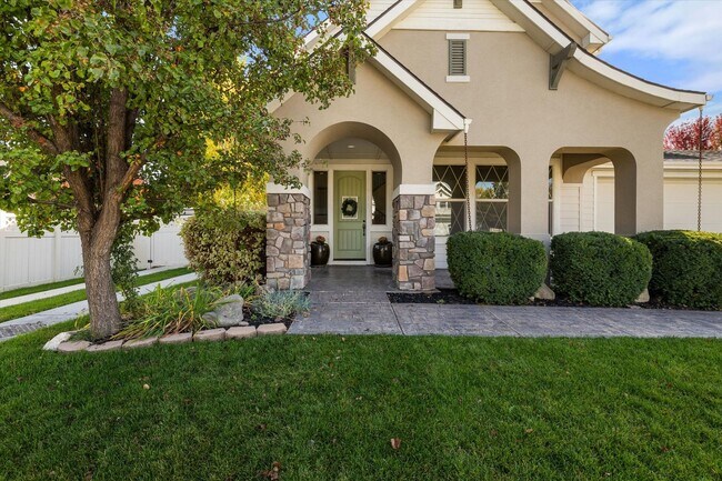 Foto del edificio - Spacious 5-Bedroom Home (plus bonus room) on ½ Acre in Bridgetower – Rare Meridian Rental!