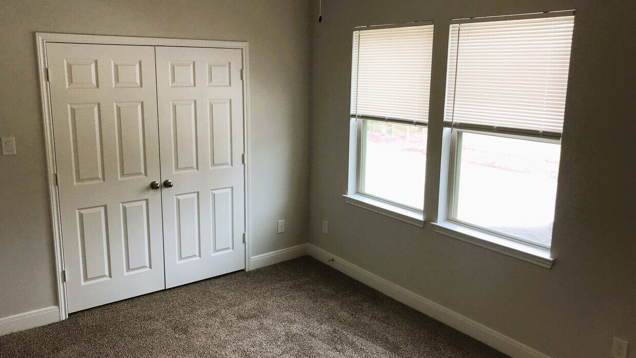 Foto del edificio - 9214 Nyssa Ave