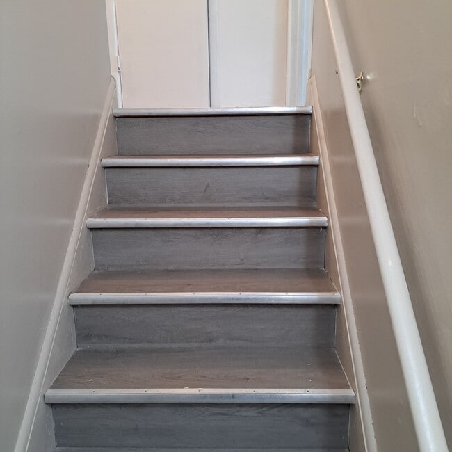 Stairway - 23756 Banbury Cir