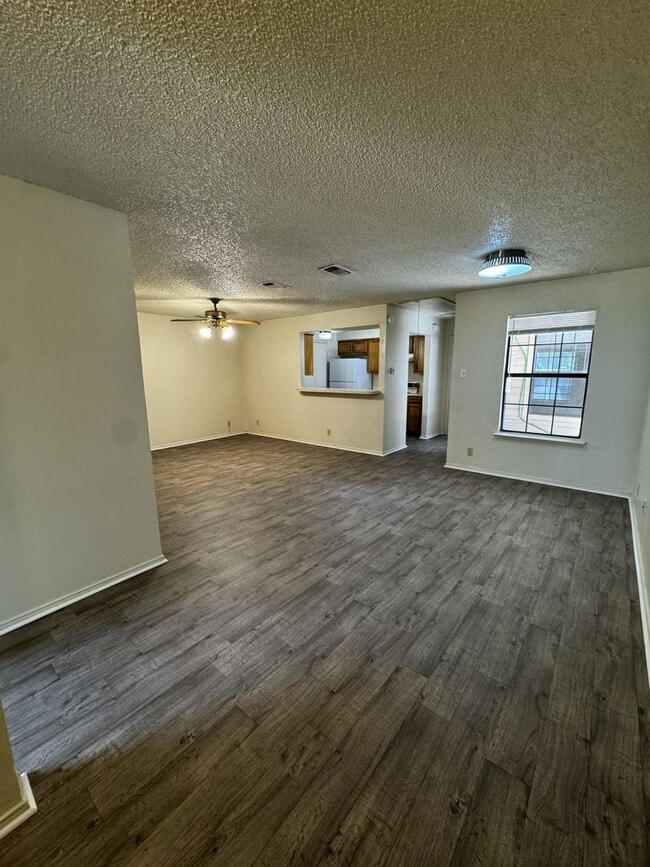 Building Photo - 2614 Bolivar St