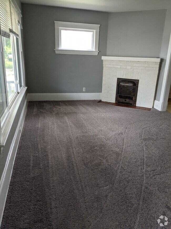 Homes for Rent in 44102