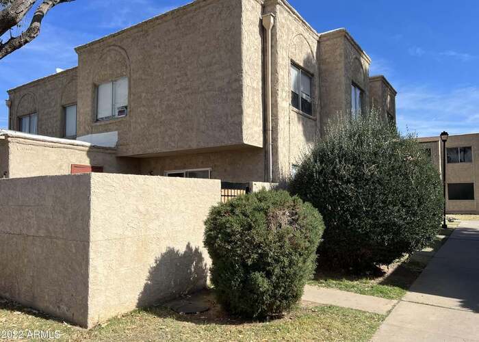 Foto principal - Maryvale 2br Townhome