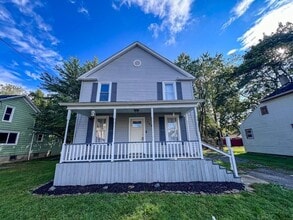 Building Photo - 708 Johnson St