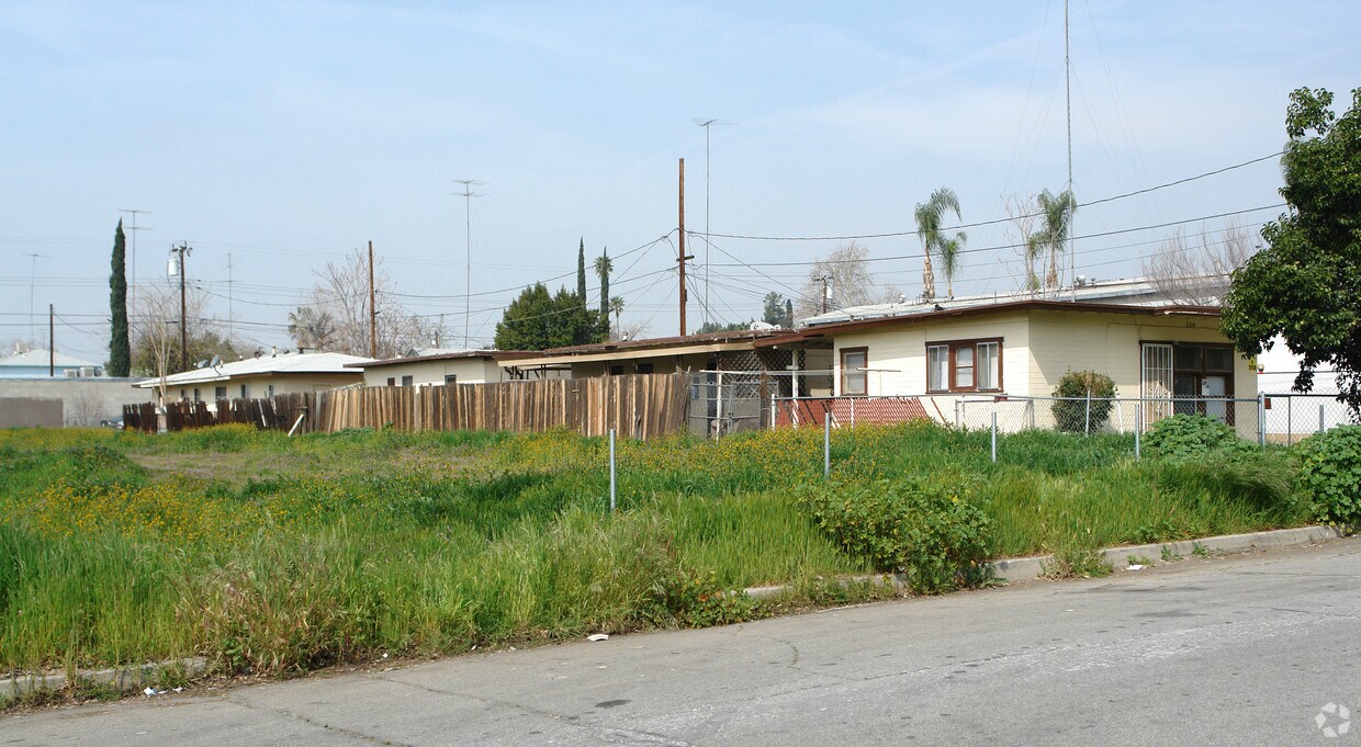 Building Photo - 2314 Leroy St