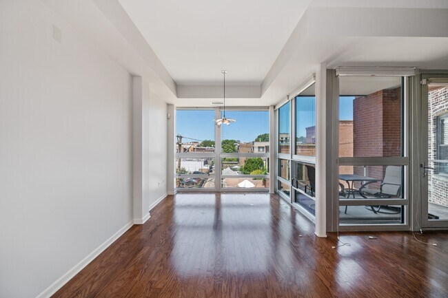 Foto del edificio - 744 W Fullerton Ave