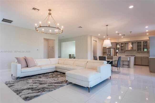 Building Photo - 8555 E Baypoint Cir