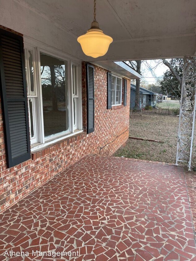 Building Photo - 3 br, 2 bath House - 126 Pine Valley Rd.