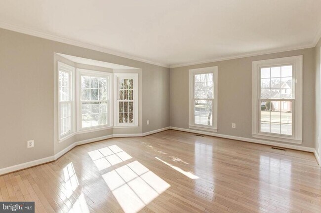 Building Photo - 14213 Floral Park Dr