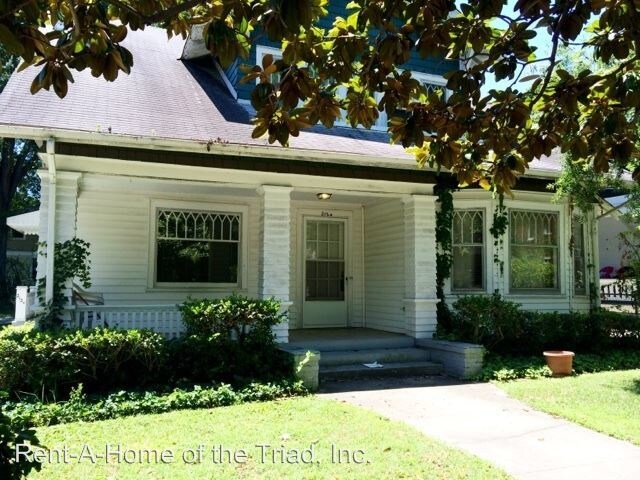 Primary Photo - 212 E Bessemer Ave