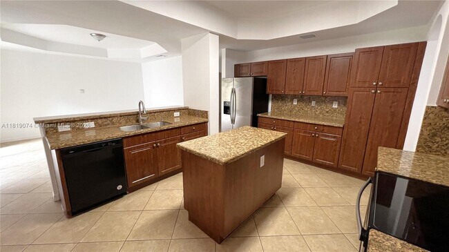 Foto del edificio - 3001 SW 156th Ave