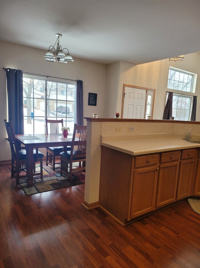 Foto del edificio - 3642 Roanoke Ave