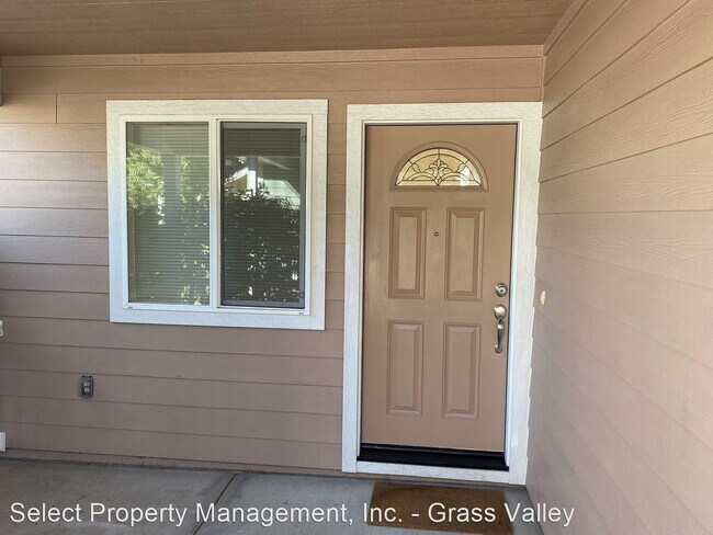 Building Photo - 3 br, 2 bath House - 116 Highlands Ct
