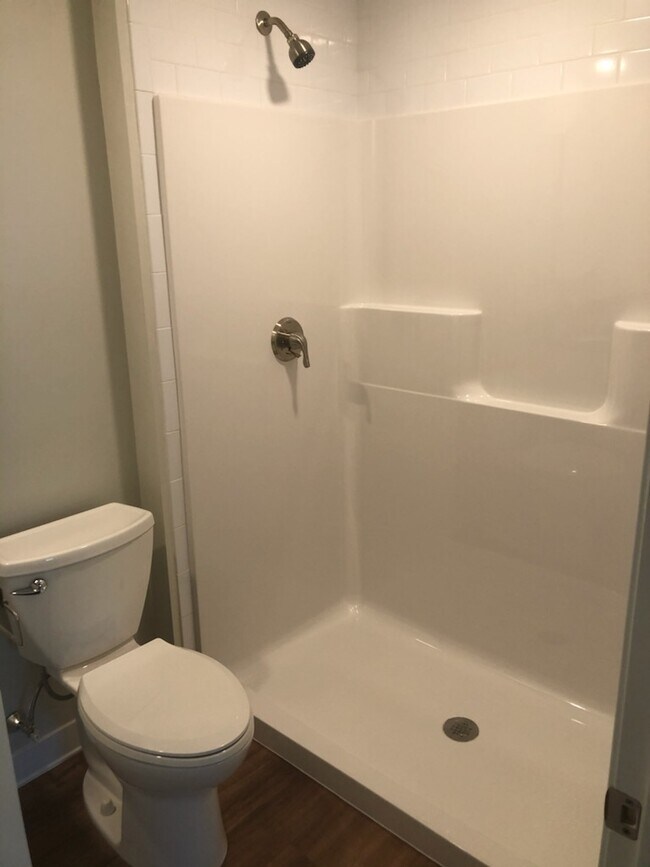 37 Kingstown Way Unit 8, Duxbury, MA 02332 Apartments in Duxbury, MA