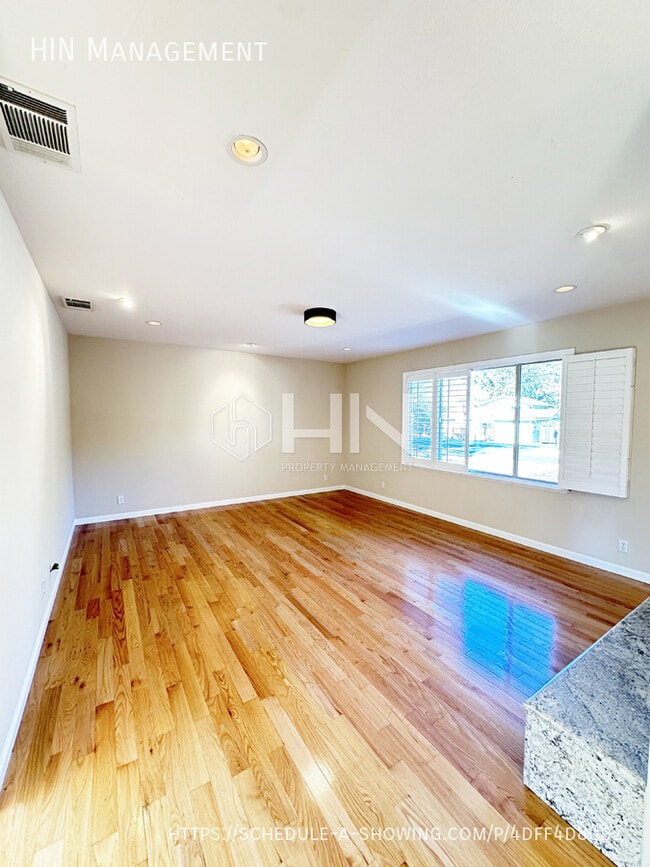 Foto del edificio - 1287 Rudgear Rd