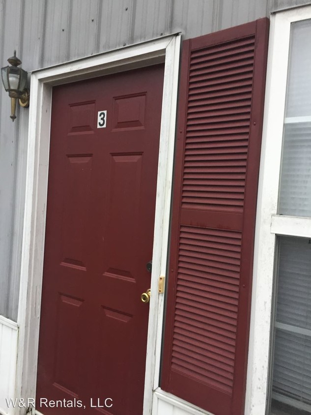 Primary Photo - 246 Evansdale Ave