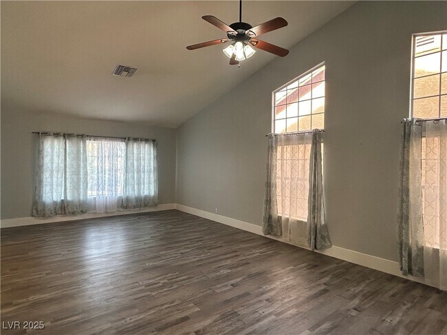 Building Photo - 3436 N Tenaya Wy