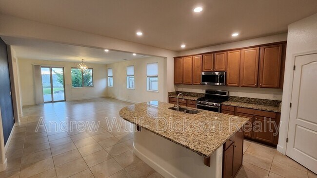 Building Photo - 1490 Heavenly View Trail